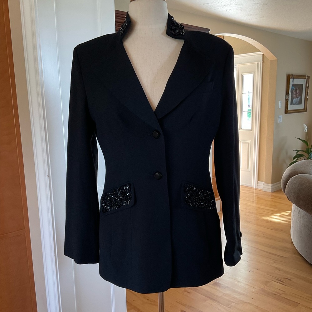 Stunning WORTH Blazer/Top